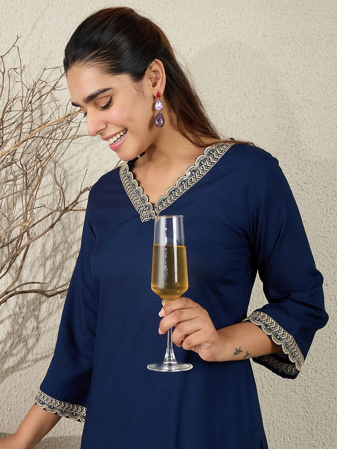 Dhiyona IE V-Neck Tunic With Trousers