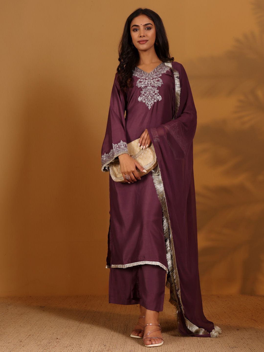 Dhiyona VA Women'sFloral Embroidered Sequnnied V-Neck Straight Kurta With Trousers & Dupatta