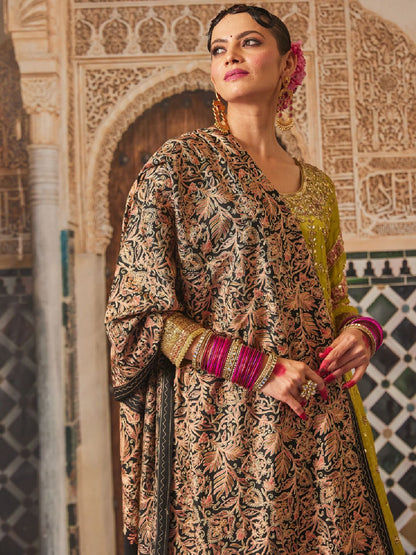 Dhiyona PA Women Floral Embroidered Shawl