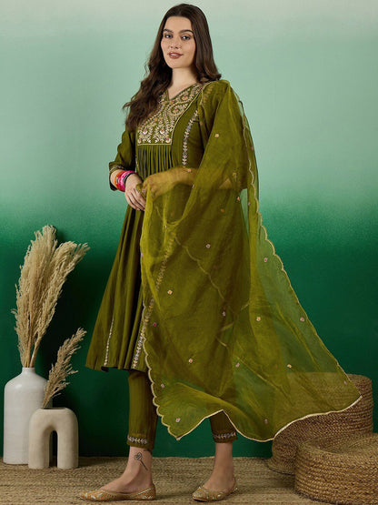 Dhiyona SN Women's Green Yoke Design Thread Work Pleated A-line Kurta With Trouser & Dupatta