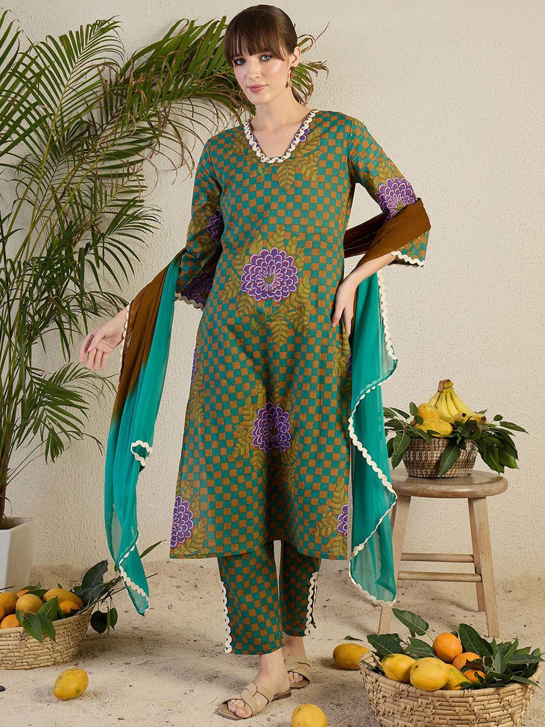 Dhiyona IE Women Floral Printed Regular Beads and Stones Kurta with Trousers & With Dupatta