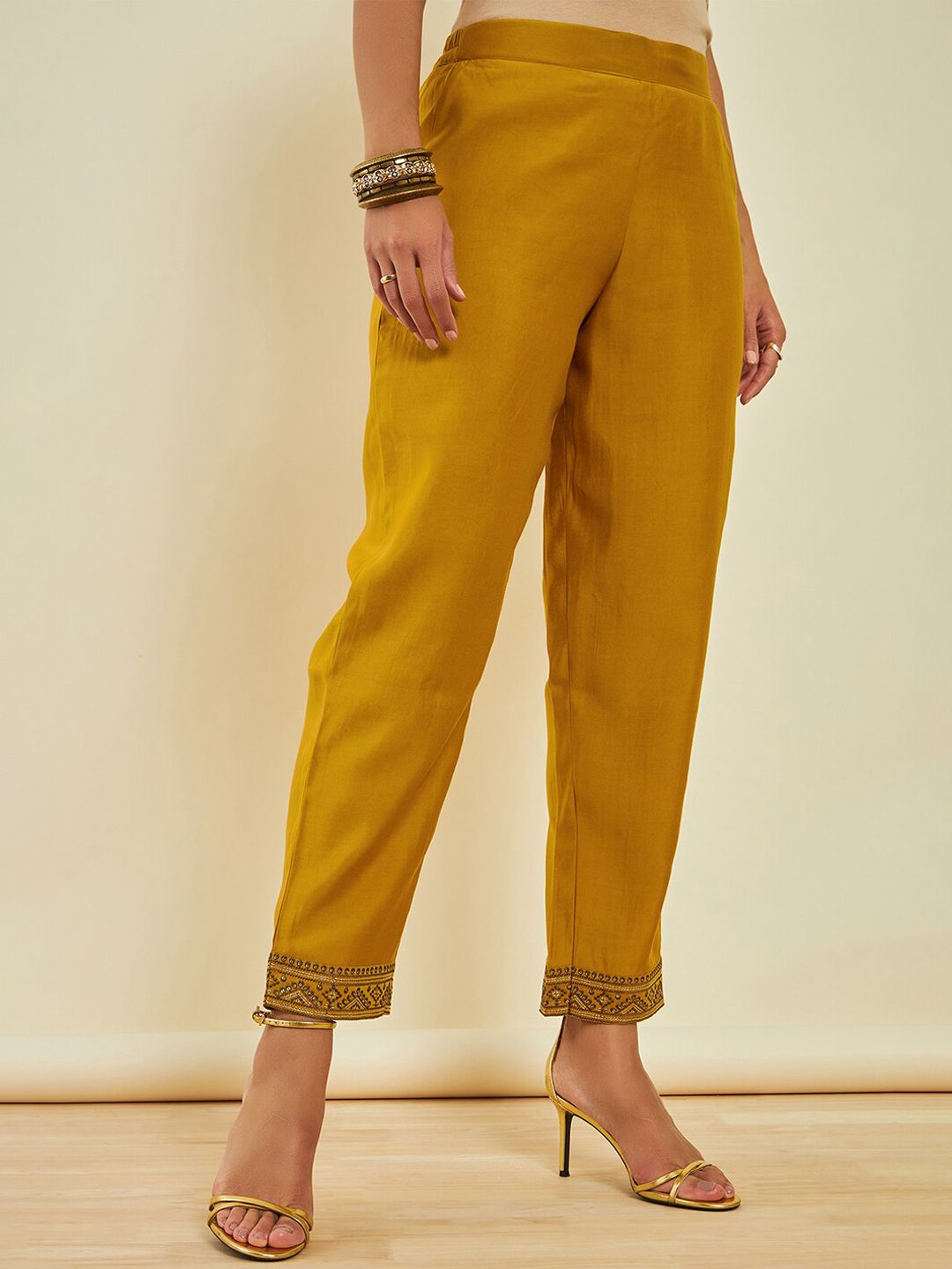 Dhiyona SO Women's Ethnic Motifs Embroidered Gotta Patti Kurta with Trousers & With Dupatta