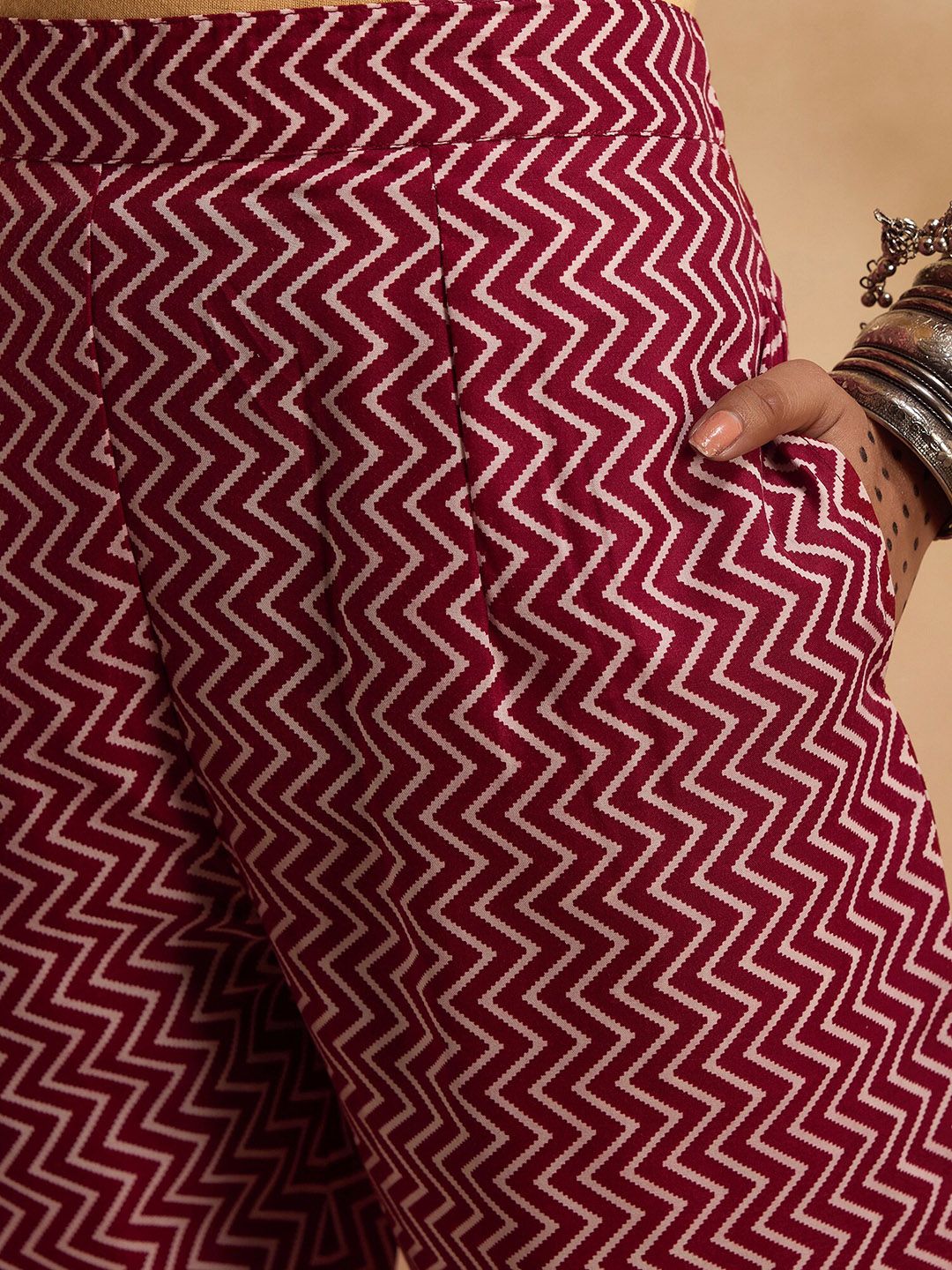 Dhiyona IE Ethnic Motifs Printed Pure Cotton Straight Kurta with Trousers & Dupatta