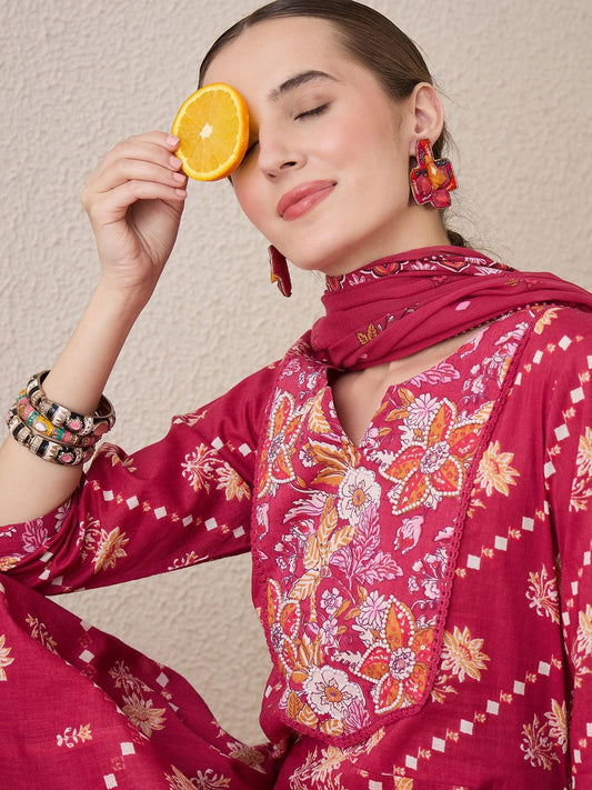 Dhiyona IE Floral Printed Notch Neck Beads & Stones Pure Cotton Kurta Trousers & Dupatta