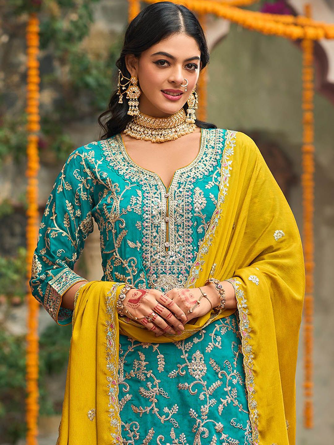 Zari Ethnic Motifs Embroidered Notch Neck Straight Kurta With Trousers & Dupatta