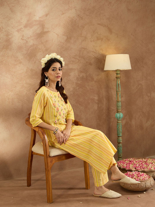 Dhiyona IE Women Floral Embroidered Regular Thread Work Pure Cotton Kurta with Trousers
