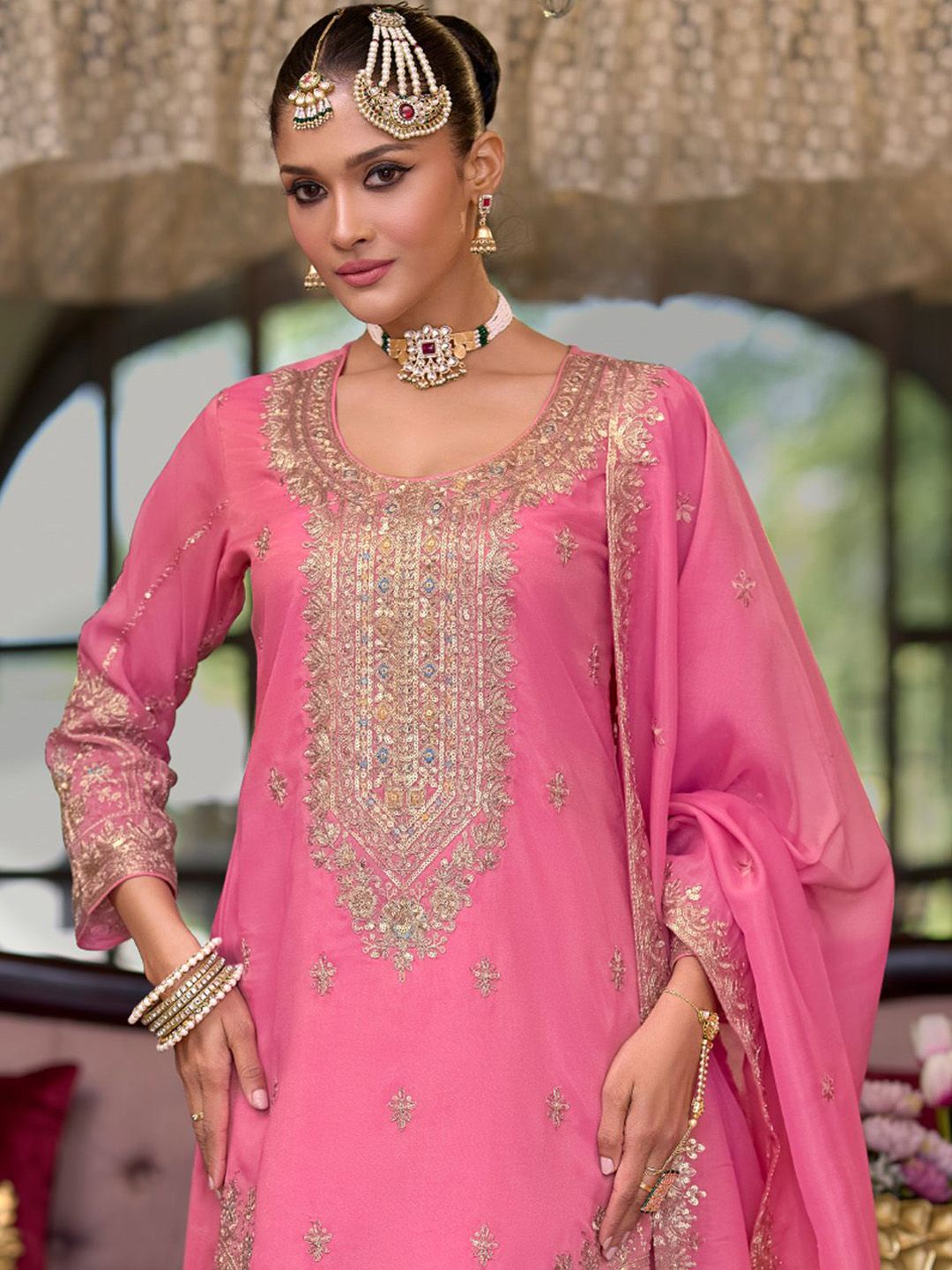 Dhiyona IE Women Floral Embroidered Kurta with Palazzo & Dupatta