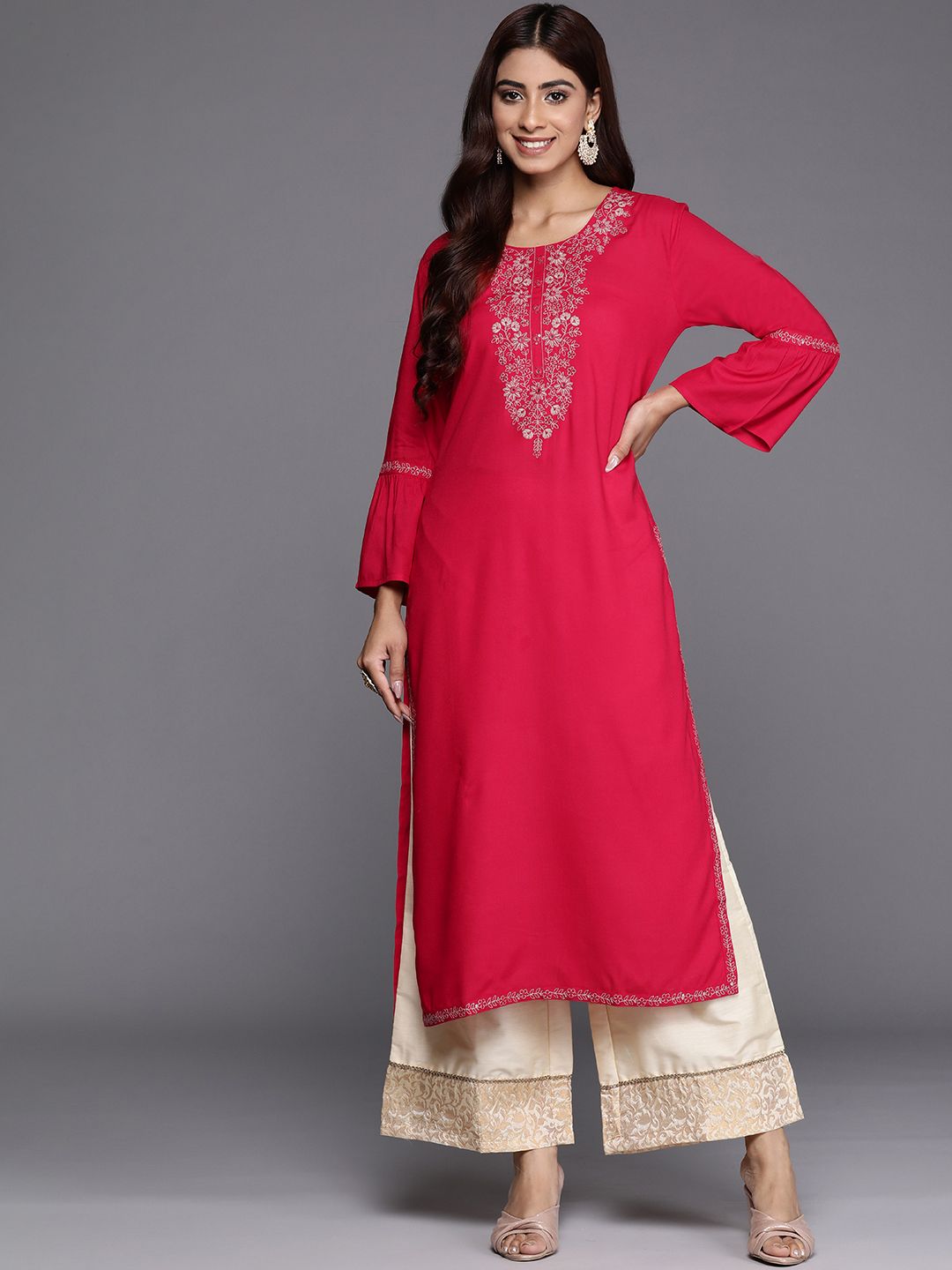 Dhiyona IE Women Embroidered Bell Sleeves Thread Work Floral Kurta