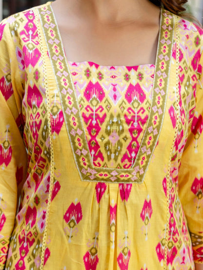 Dhiyona IE Women Printed Panelled Sequinned Pure Cotton Kurta with Trousers & With Dupatta