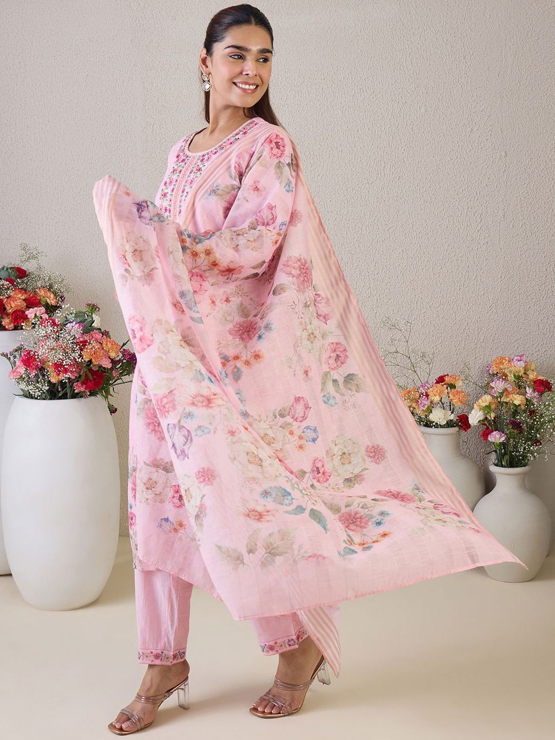 Women Floral Embroidered Linen Kurta with Trousers & Dupatta