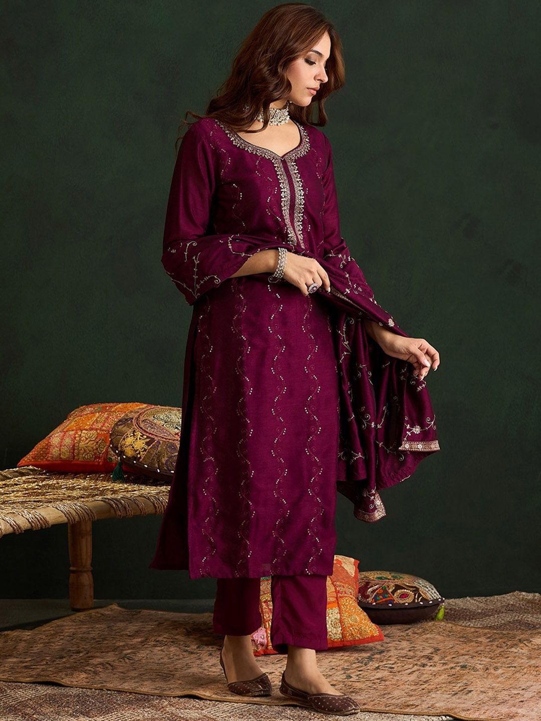 Dhiyona IE Women Floral Embroidered Regular Kurta with Trousers & With Dupatta