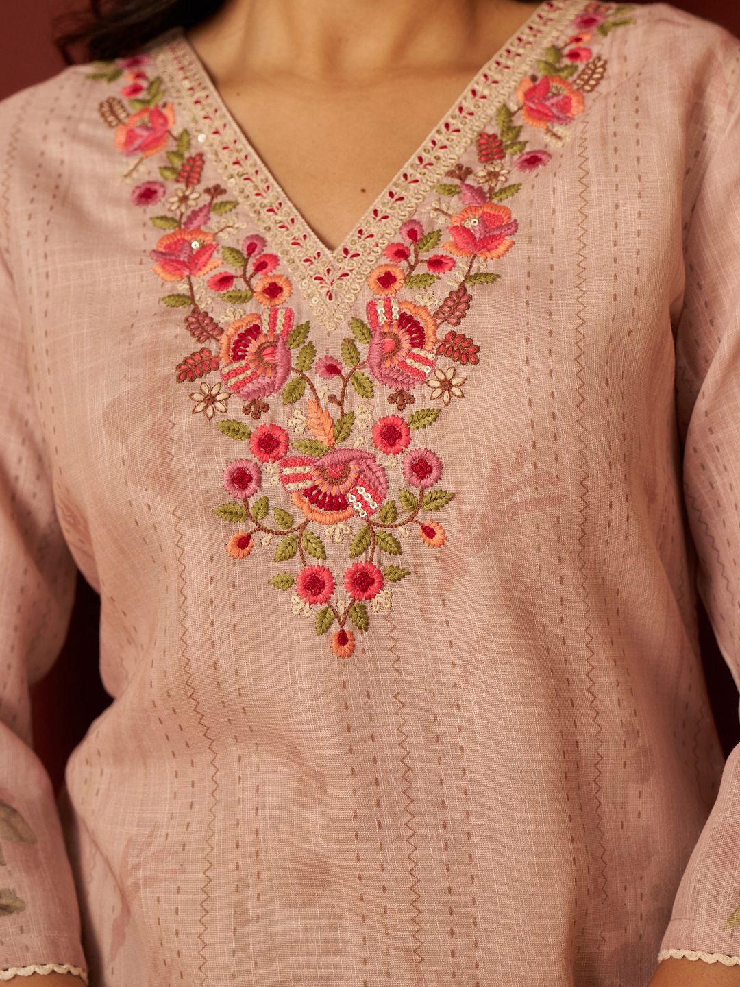 Women Floral Embroidered Linen Kurta with Trousers & Dupatta