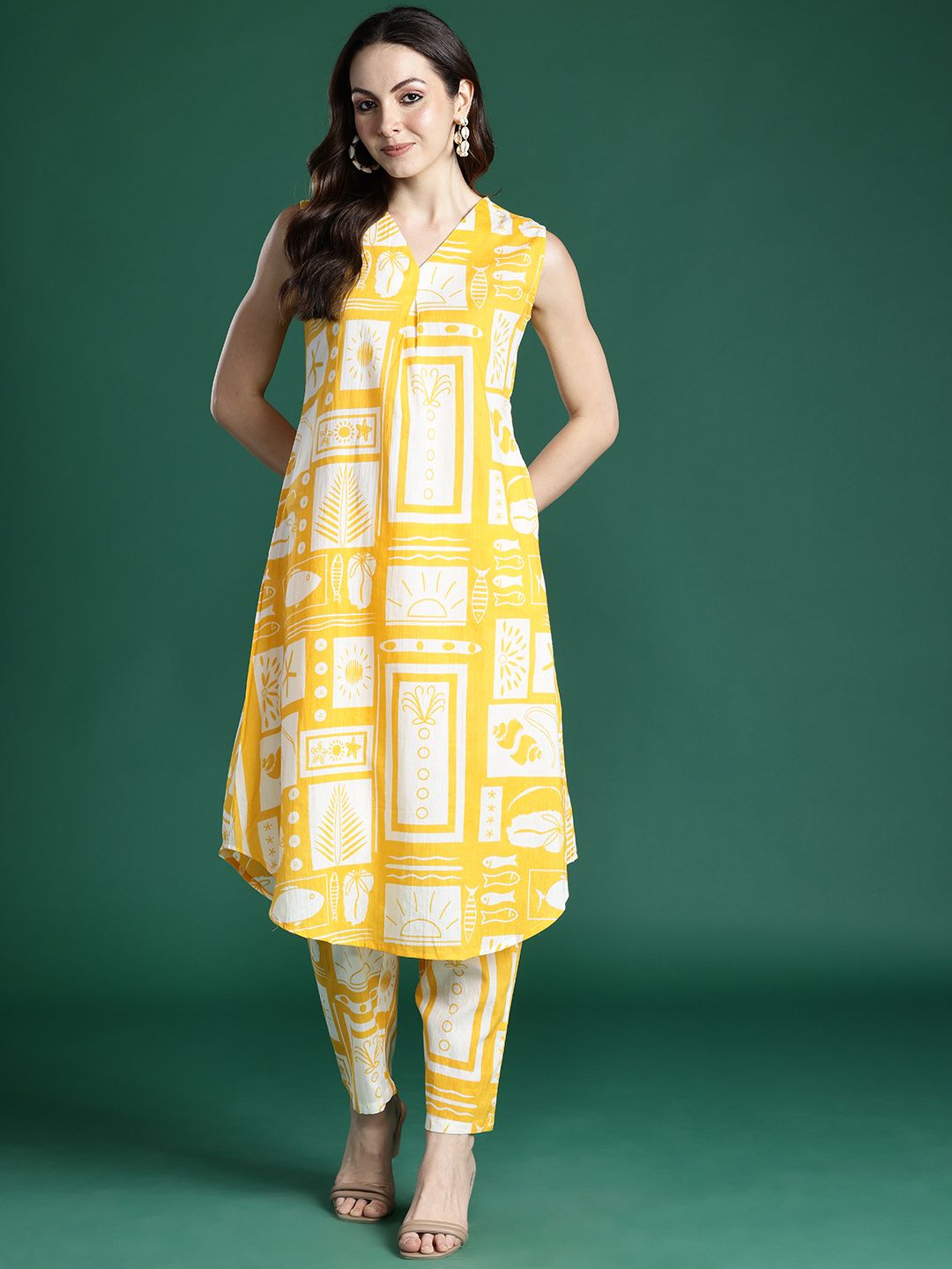 Dhiyona IE Geometric Printed Pleated Pure Cotton Kurta with Trousers