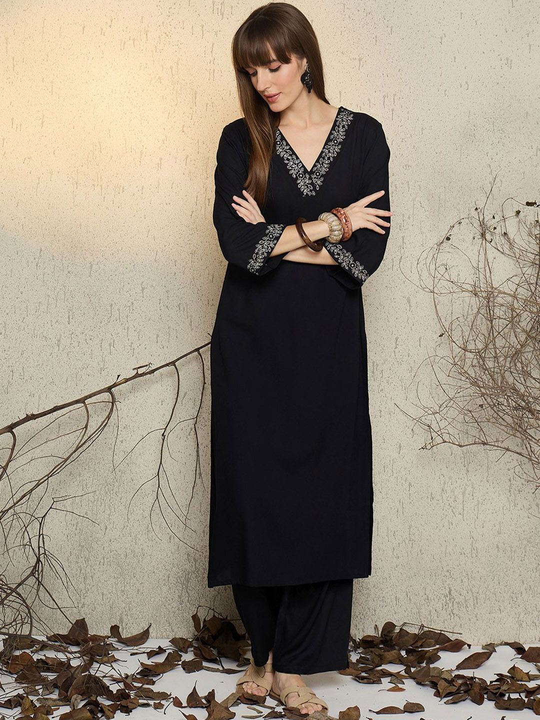 Women Ethnic Motifs Embroidered Regular Sequinned Kurta with Trousers