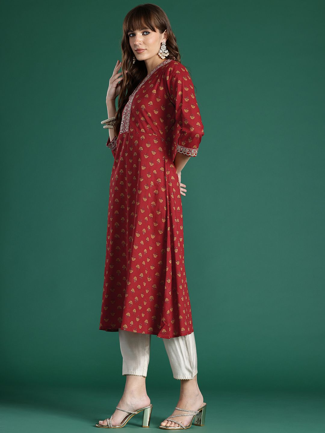 Dhiyona IE Ethnic Motifs Embroidered Mirror Work Pure Cotton Kurta