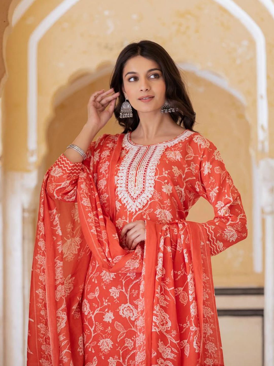 Dhiyona VA Women'sEthnic Thread Embroidered Printed Kurta & Trousers With Dupatta