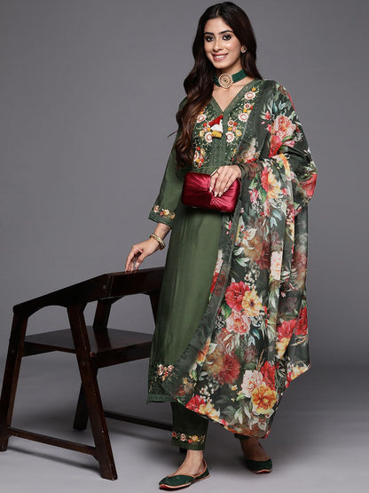 Dhiyona IE Women Floral Embroidered Regular Thread Work Kurta With Trousers & Dupatta