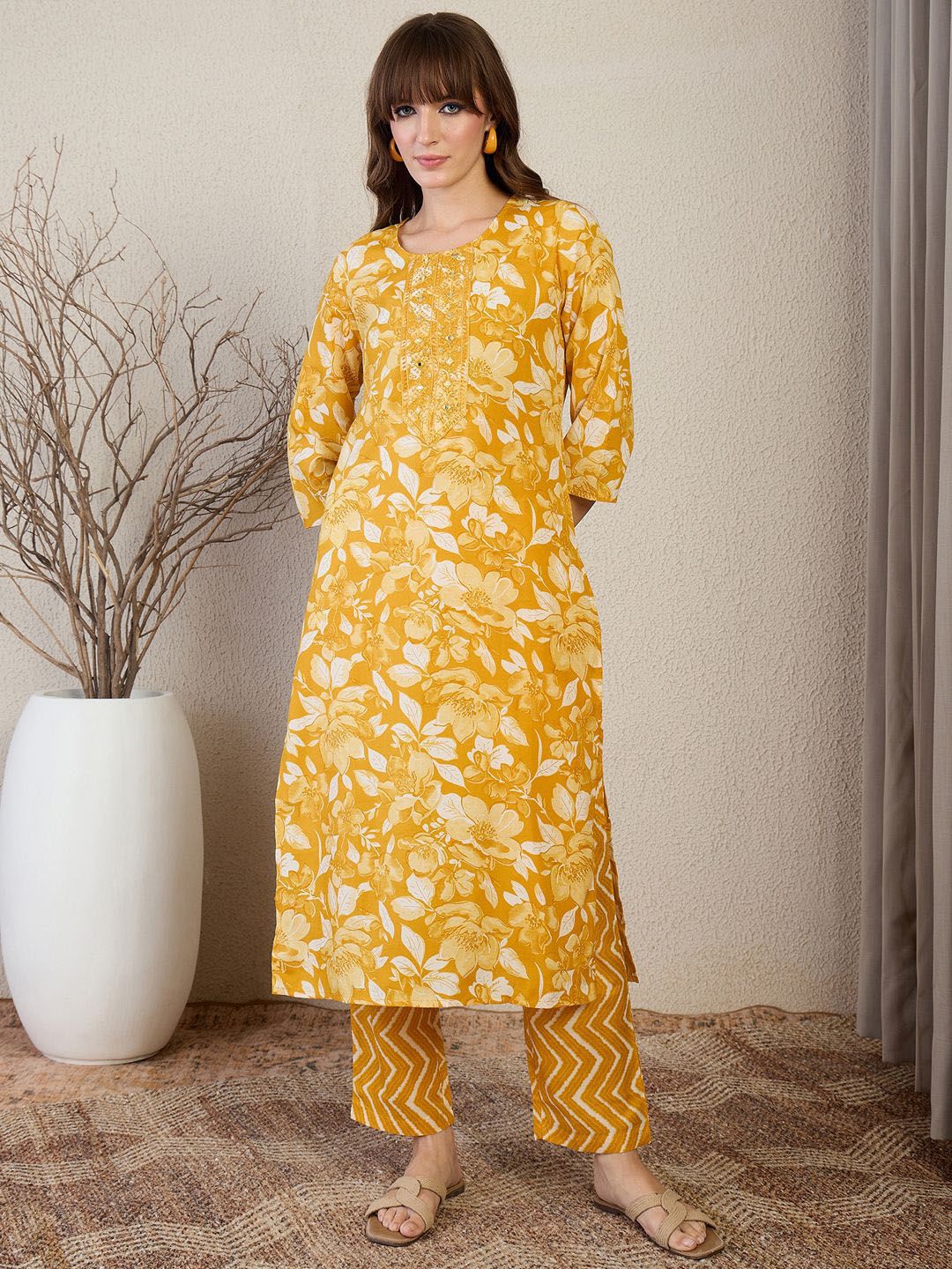 Dhiyona IE Floral Printed Thread Work Straight Kurta With Trouser & Dupatta
