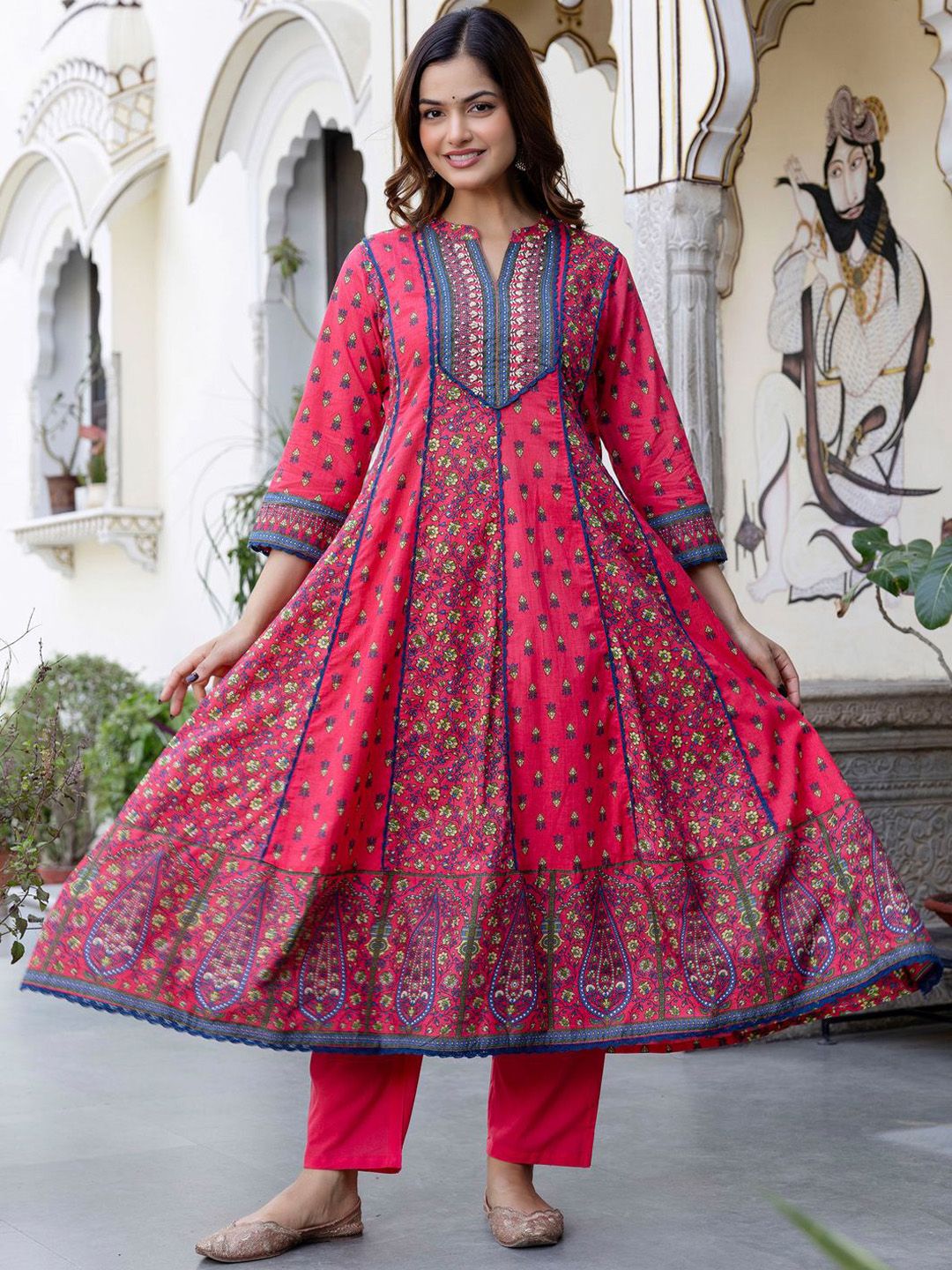 Women Ethnic Motifs Printed Regular Sequinned Pure Cotton Kurta with Trousers & With Dupatta