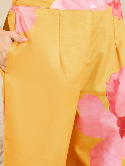 Dhiyona IE Floral Printed V-Neck Straight Kurta with Trousers