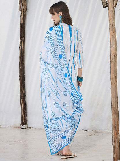 Women Geometric Dyed Cotton Kurta with Trouser & Dupatta