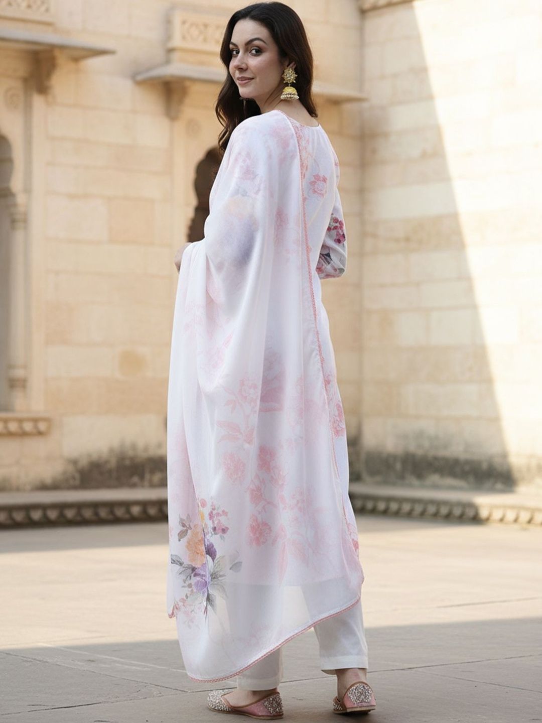 Floral Printed Linen Kurta With Trousers & Dupatta