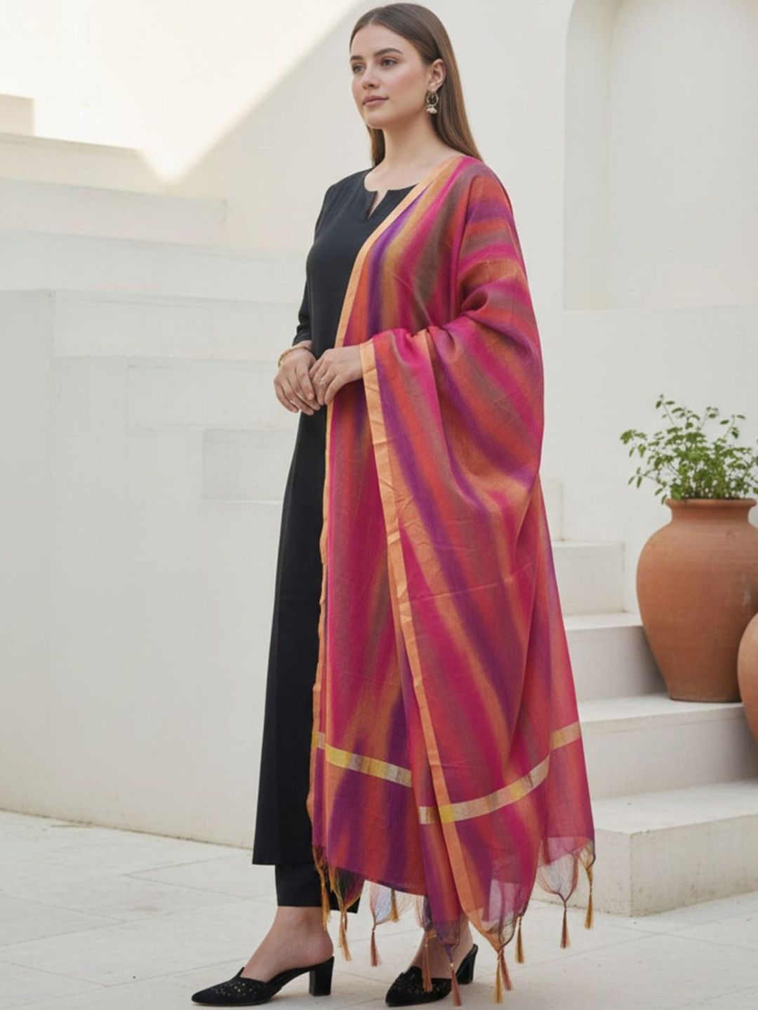 Dhiyona IE Women Regular Kurta with Trousers & With Dupatta