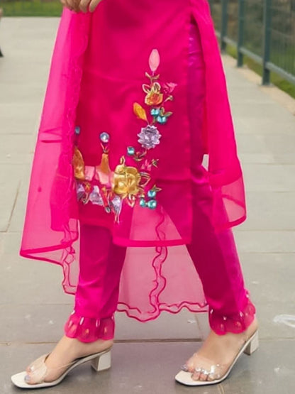 Ethnic Motifs Embroidered Round Neck Thread Work Kurta with Trousers & Dupatta