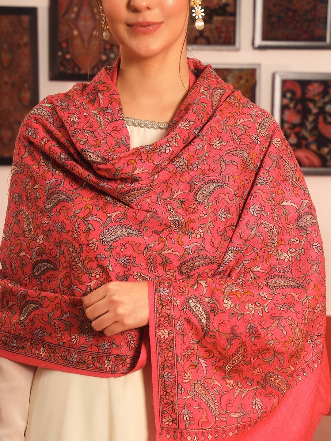 Dhiyona PA Paisley Embroidered Rangrez Pure Woolen Shawl