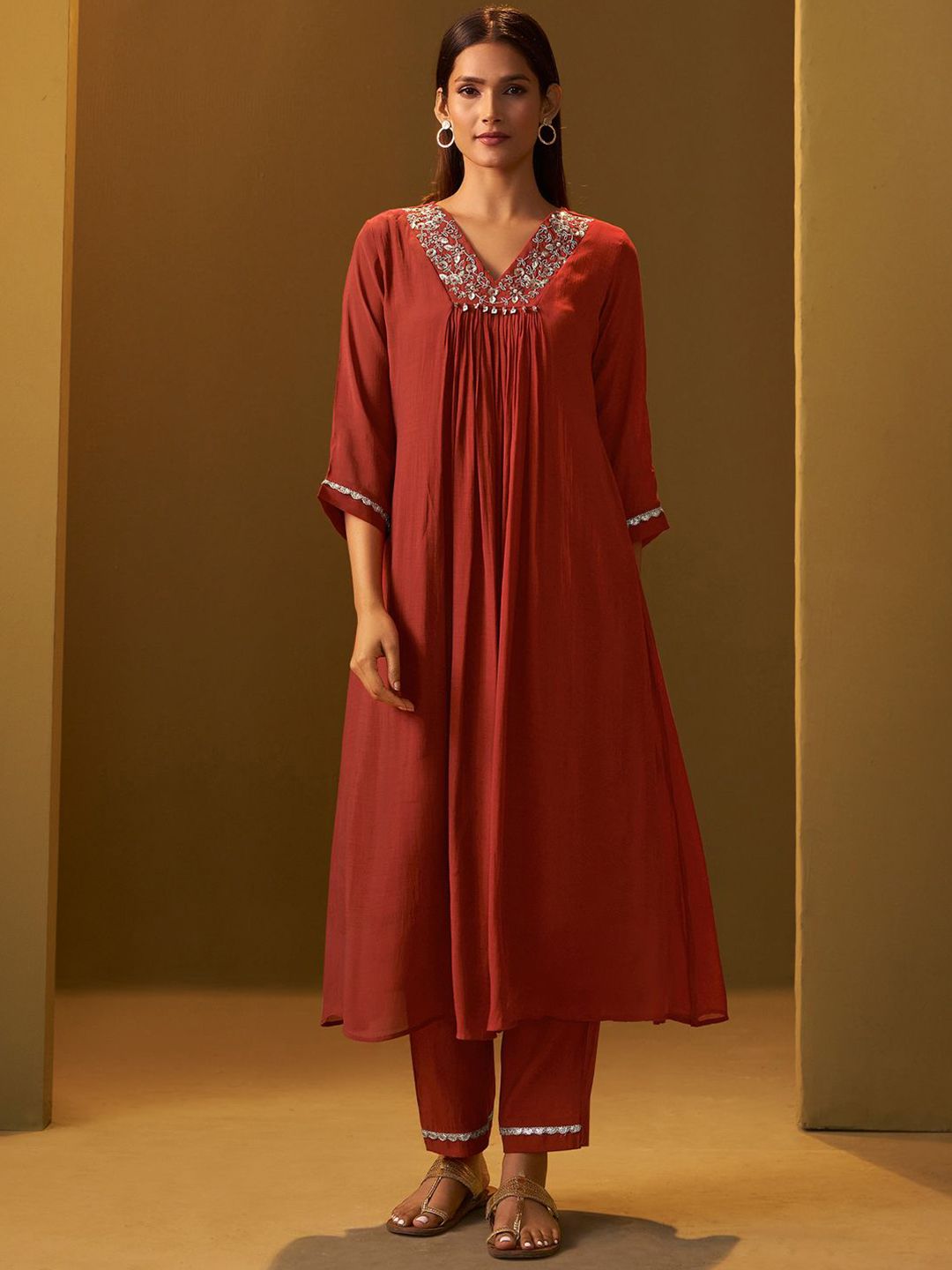 Dhiyona IE Women Embroidered Kurta & Trousers Co-Ords
