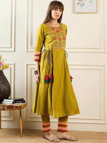 Women Olive Kurta Sets