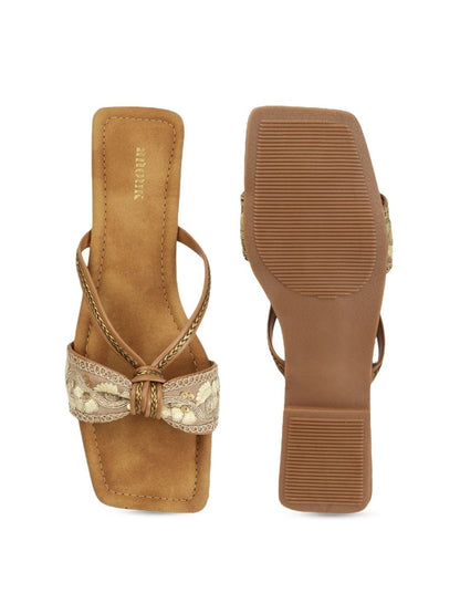 Dhiyona AK Women Embellished Open Toe Flats with Bows