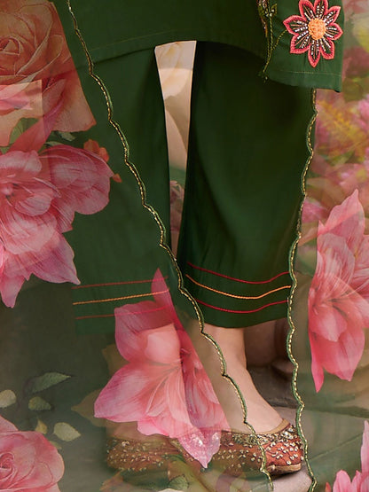 Dhiyona IE Floral Embroidered Regular Thread Work Straight Kurta with Trousers & Dupatta