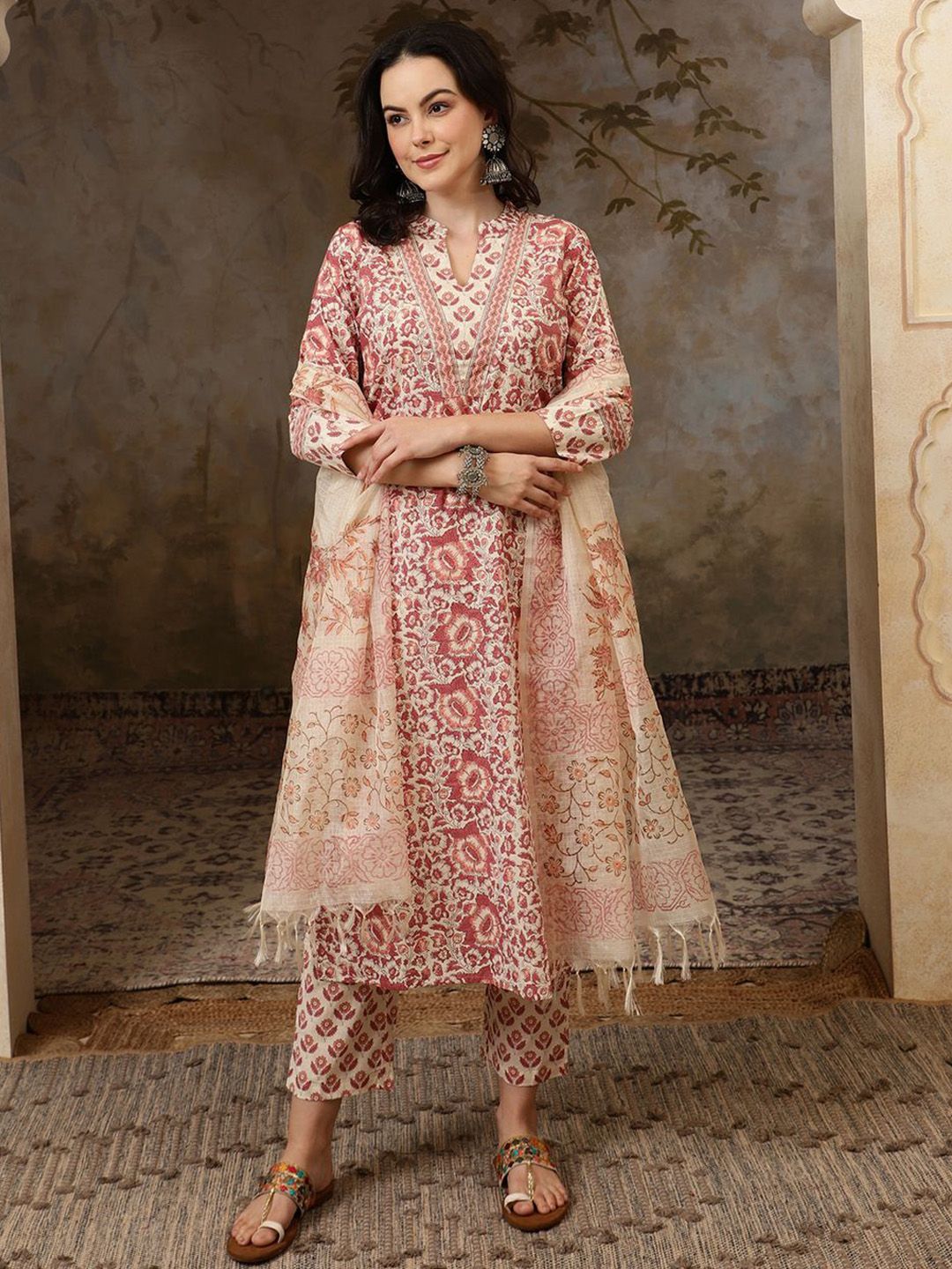 Dhiyona SN Women's Floral Printed Mandarin Collar Pure Cotton Kurta With Trousers & Dupatta