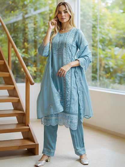Ethnic Motifs Embroidered Regular Thread Work Kurta With Trousers & Dupatta
