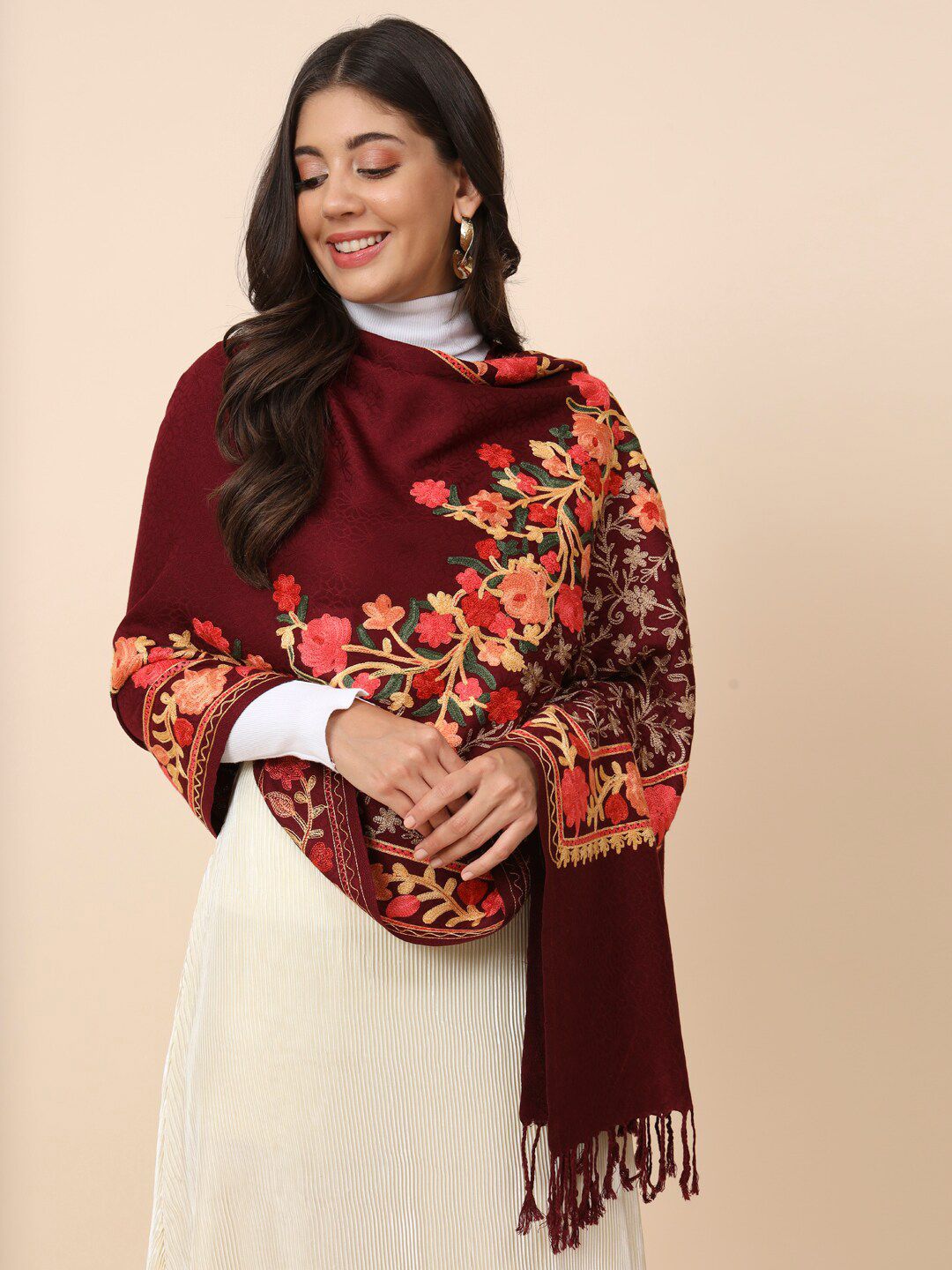 Dhiyona PA Floral Embroidered Shawl