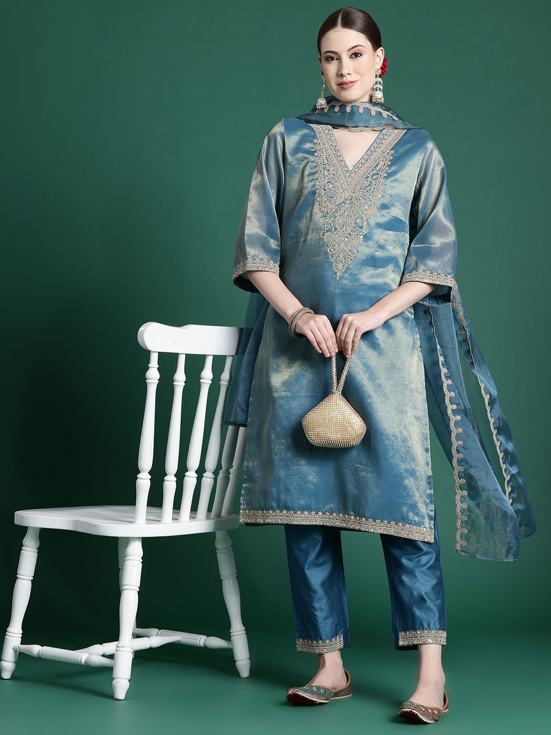 Dhiyona IE Women Ethnic Motifs Embroidered Regular Kurta with Trousers & With Dupatta