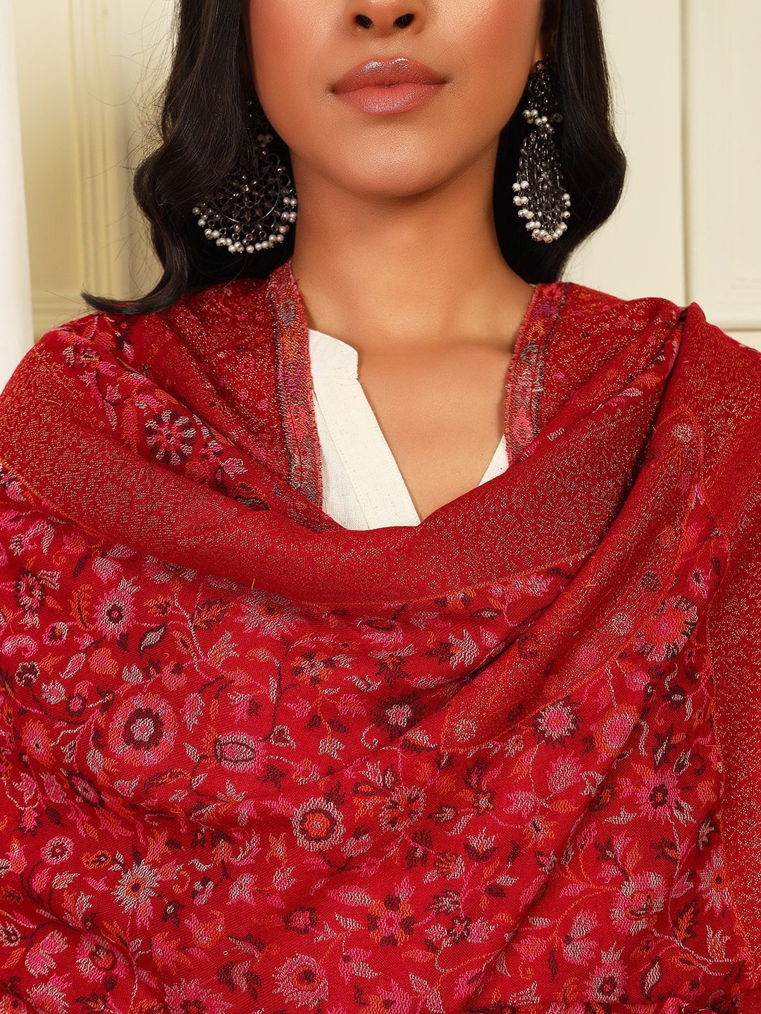 Dhiyona PA Floral Woven Design Woollen Shawl