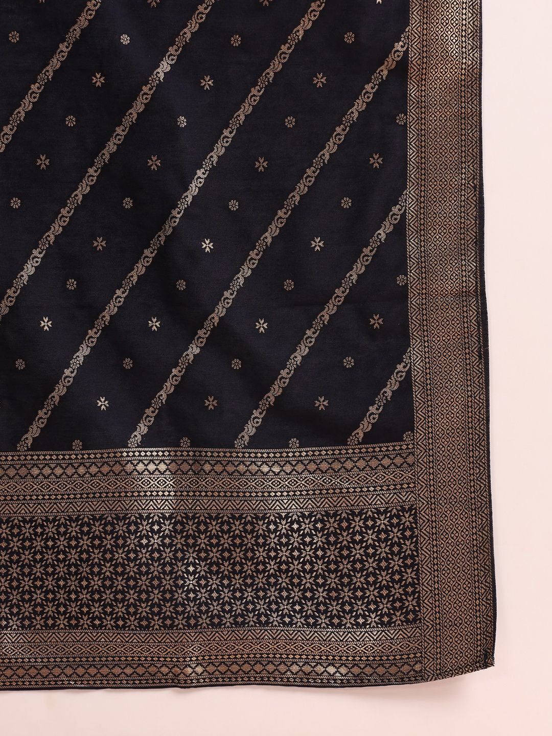 Dhiyona PD Women Women Chanderi Woven Design Straight Kurta Trousers With Dupatta