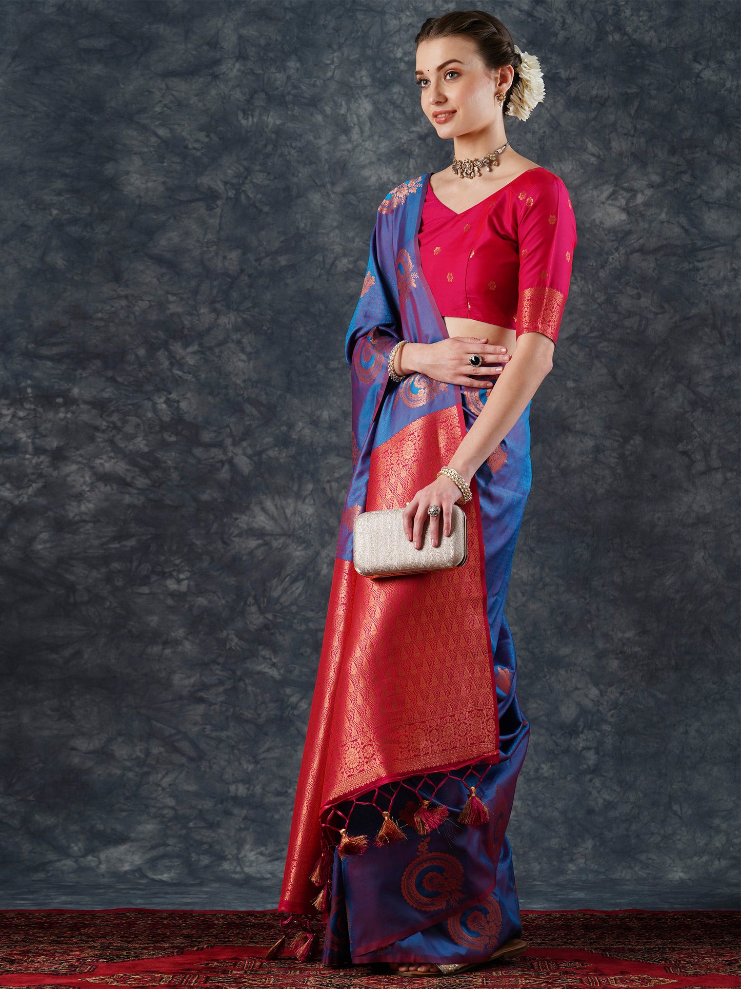 Women's Silk Blend Teal blue Woven Design Designer Saree With Blouse Piece