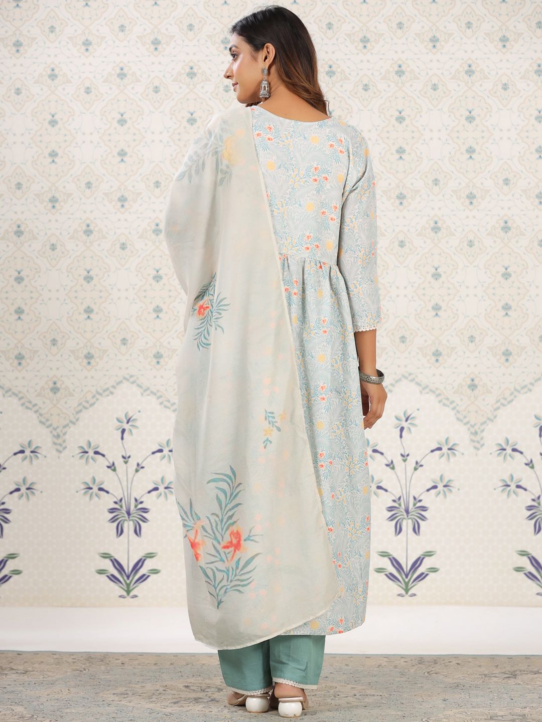 Dhiyona OD  Floral Printed Anarkali Kurta with Trousers & With Dupatta