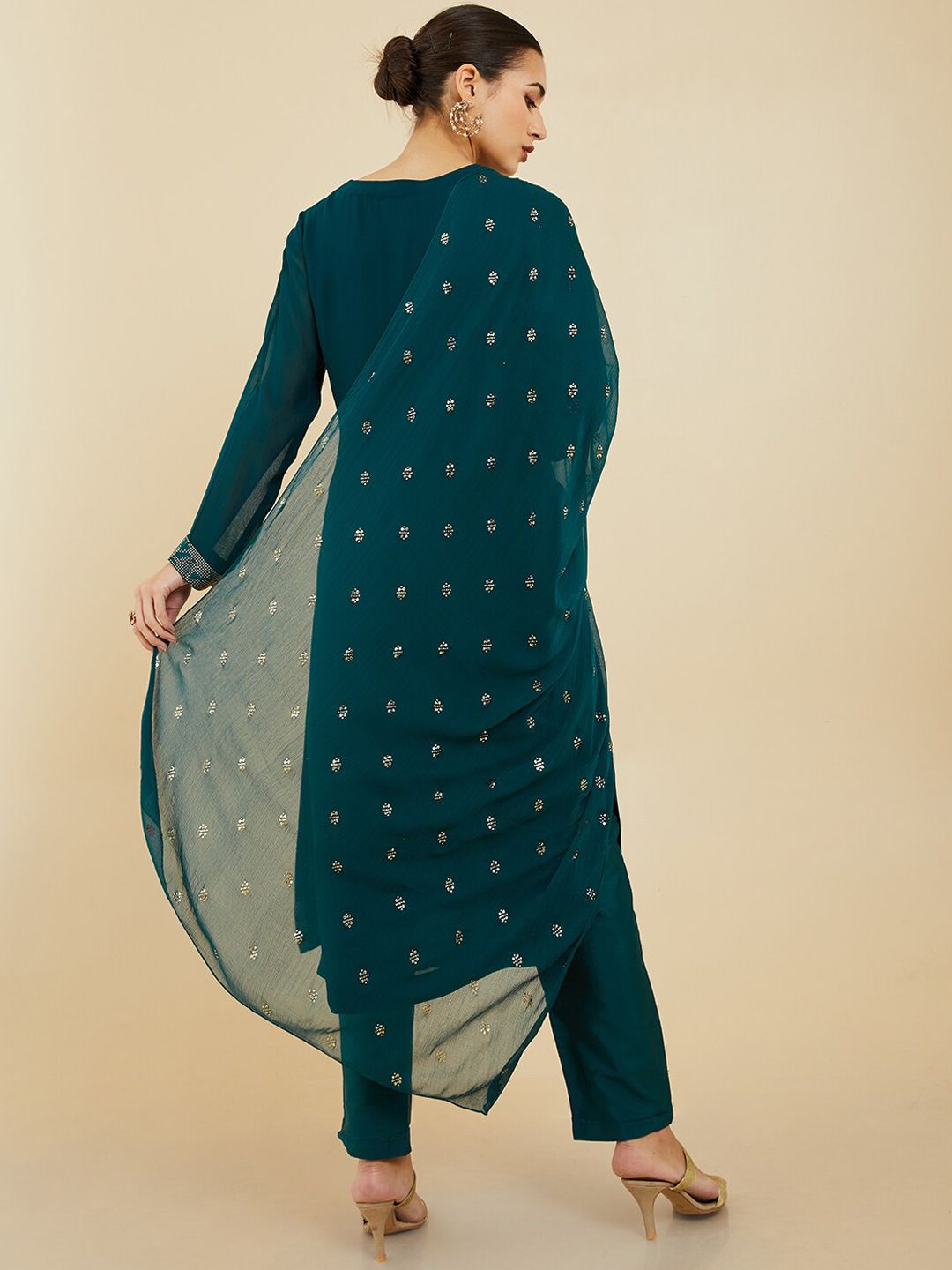 Dhiyona SO Women's Women Beads and Stones Silk Georgette Kurta with Trousers & Dupatta