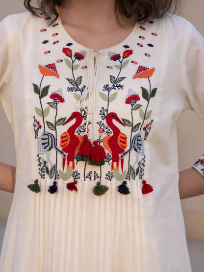 Dhiyona IE Floral Embroidered Tie-UP Neck Pleated A-Line Pure Cotton Kurta With Trousers