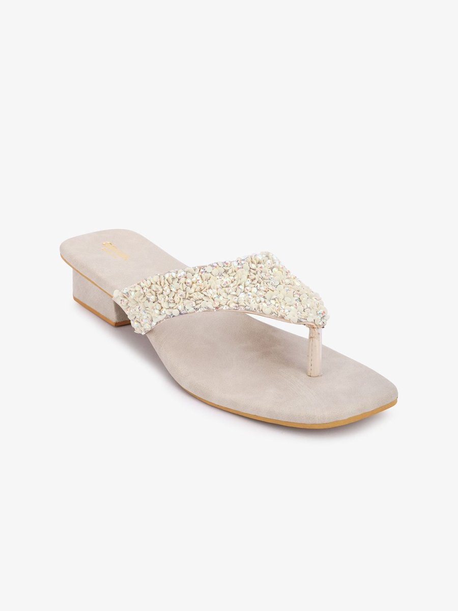 Dhiyona AK Women Embellished T-Strap Flats