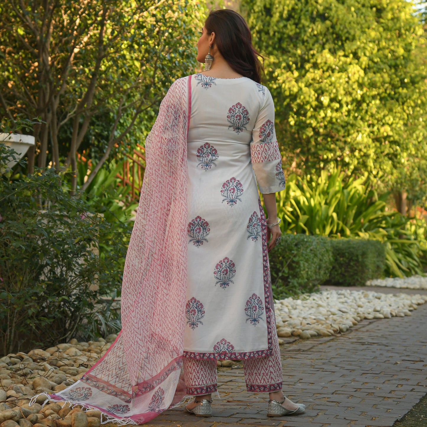 Women White Printed Pure Cotton Kurta And Pant Set