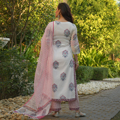 Women White Printed Pure Cotton Kurta And Pant Set