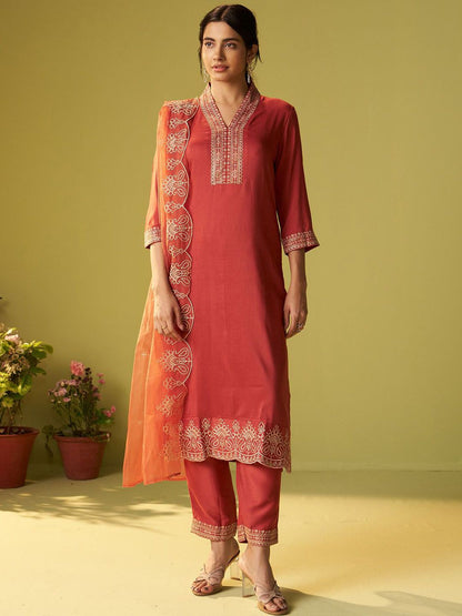 Dhiyona IE Women Floral Embroidered Kurta with Trousers & Dupatta