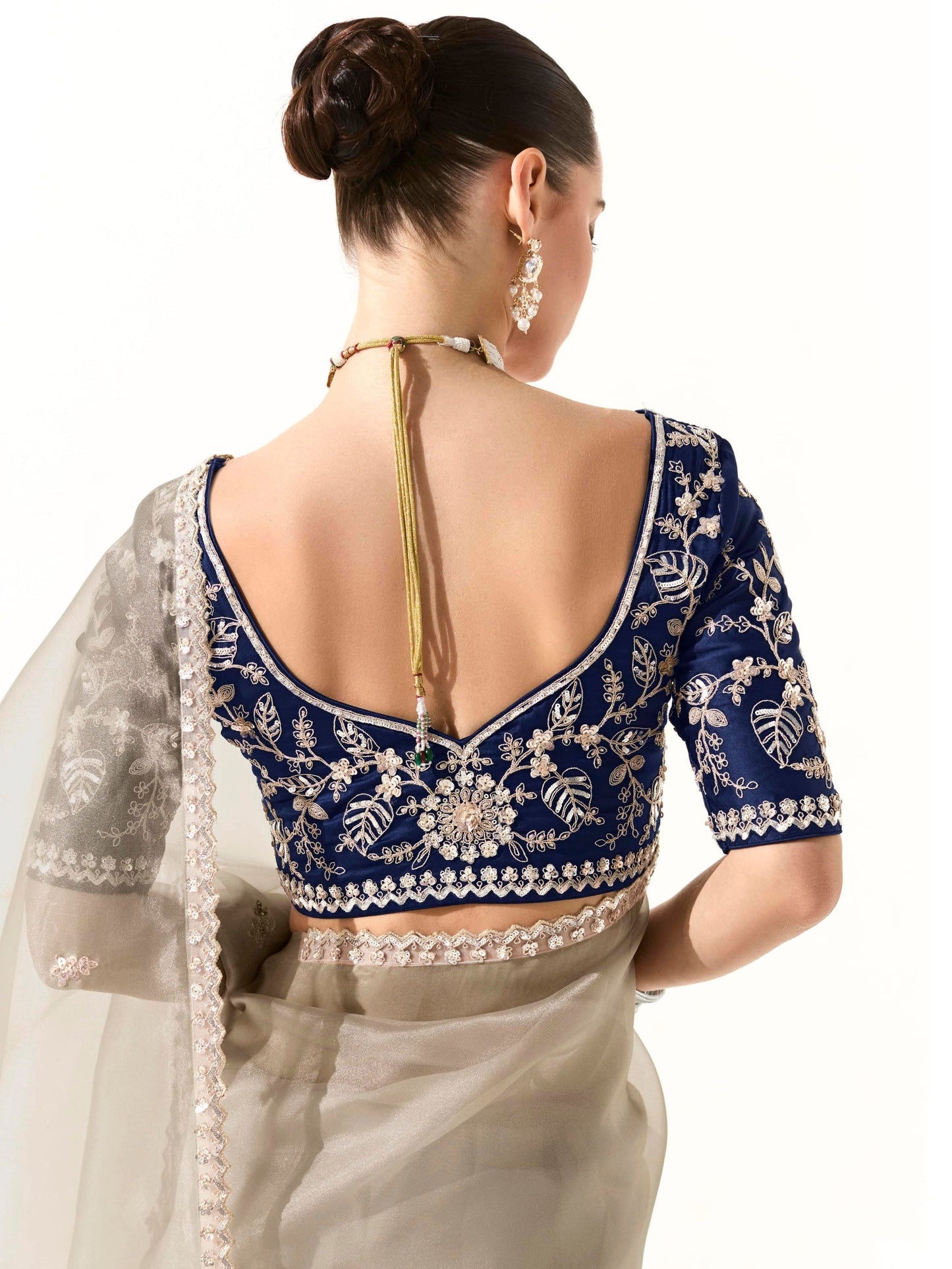 Dhiyona KM Women Royal Grey Saree With Blue Blouse “ Where Elegance Meets Fresh Charm