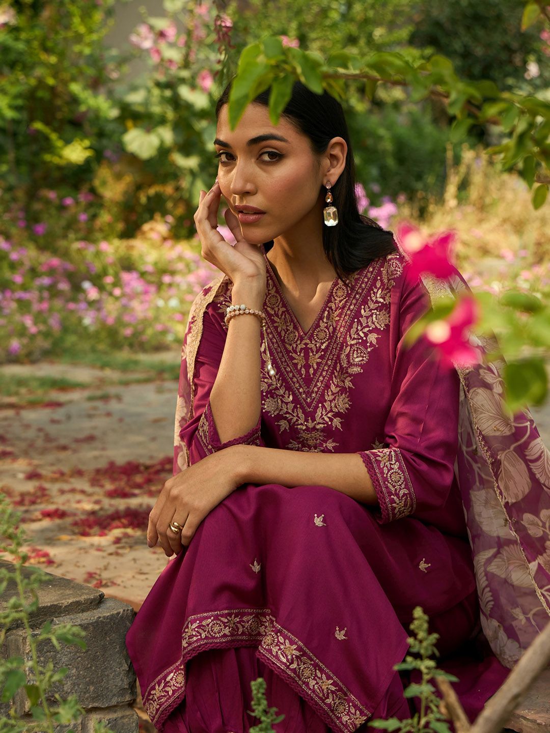 Ethnic Motifs Embroidered V-Neck Thread Work Straight Kurta with Salwar & Dupatta