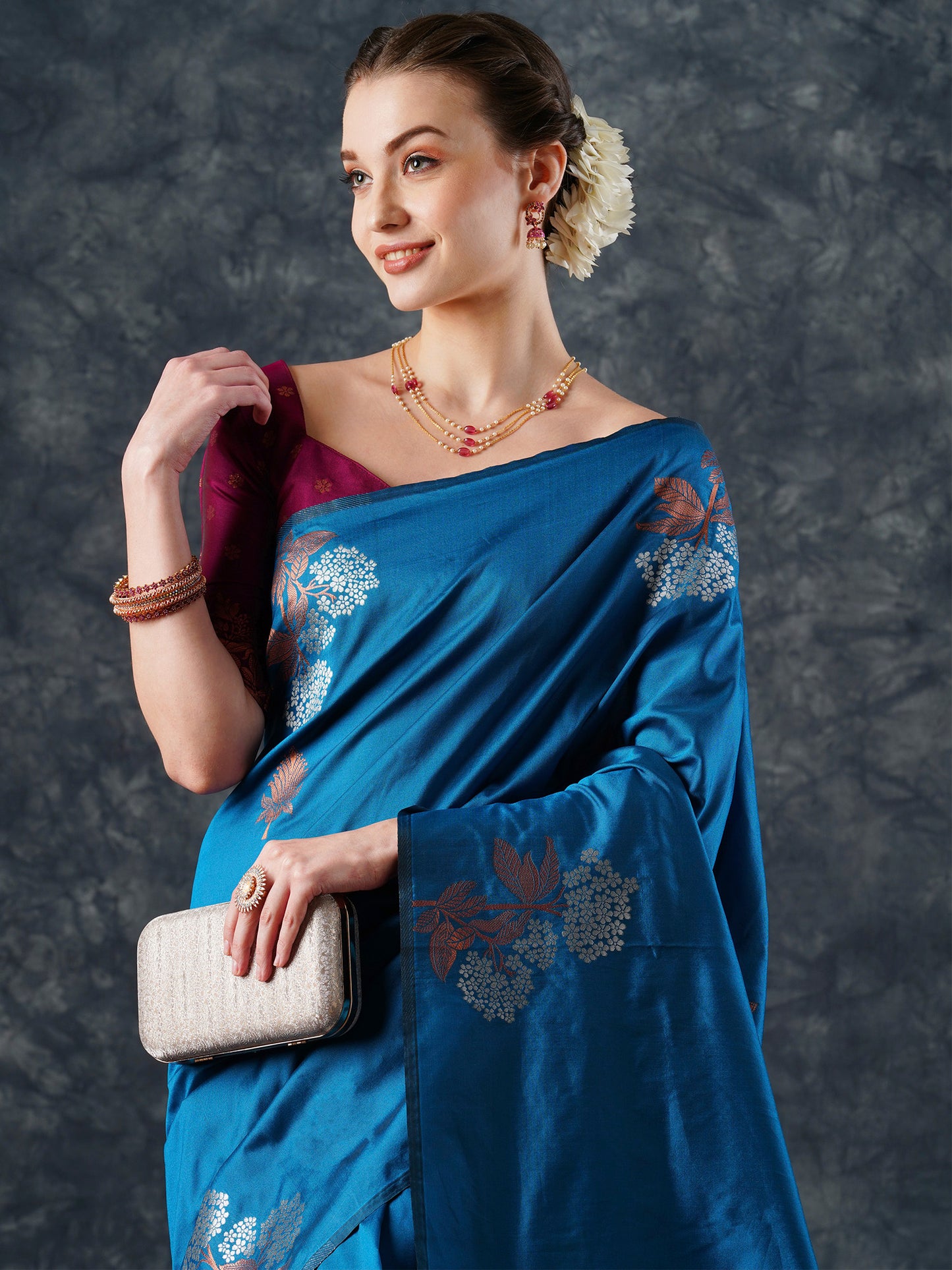 Women's Silk Blend Blue Woven Design Designer Saree With Blouse Piece